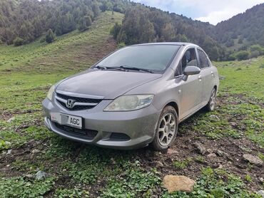 лигаси б4: Honda Jazz: 2007 г., 1.3 л, Вариатор, Бензин, Седан