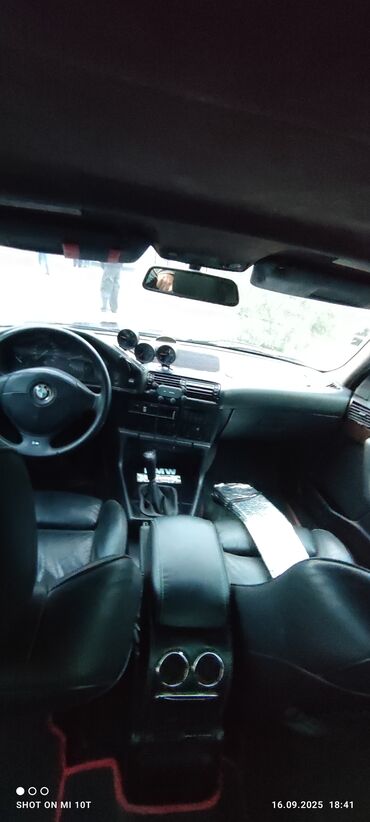 BMW: BMW 525: 2.5 l | 1995 il Sedan — 9