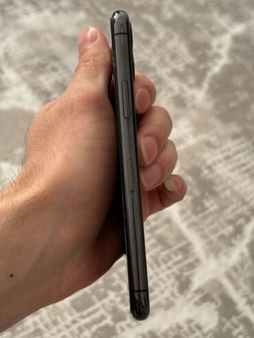 iphone qutusu: IPhone 11 Pro, Space Gray, Отпечаток пальца, Беспроводная зарядка, Face ID
