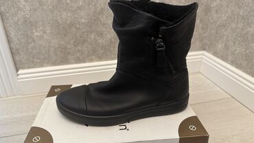 обувь женская сапоги: Ботинки и ботильоны Ecco, 36, цвет - Черный