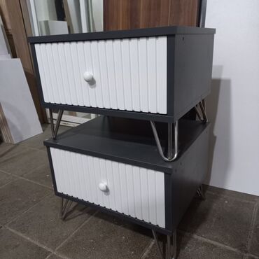 стол для кровати: Yalnız cüt Satılır. işlənməyib Sextən Satış