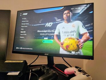 PS4 (Sony Playstation 4): Sony Playstation 4 sa igricama čipovan Prodajem konzolu Sony na lalafo.rs — 8 PS4 (Sony Playstation 4): Sony Playstation 4 sa igricama čipovan Prodajem konzolu Sony — 8