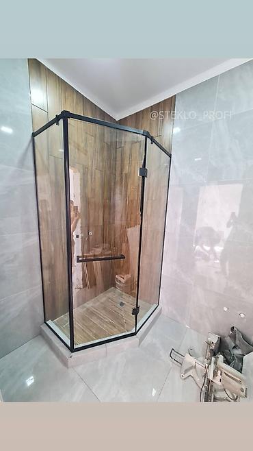 Душевые перегородки и ограждения: Душевые кабины душевая перегородка стеклянные перегородки для душа at lalafo.kg — 17 Душевые перегородки и ограждения: Душевые кабины душевая перегородка стеклянные перегородки для душа — 17