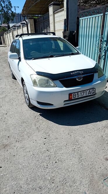 Toyota: Toyota Corolla: 2003 г., Хэтчбэк