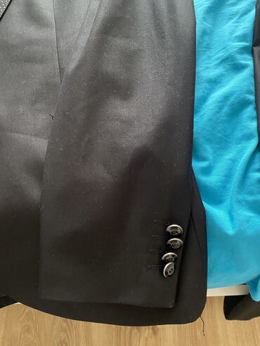 Kostyumlar: Bir defe geyinilib.XL olcudu — 4