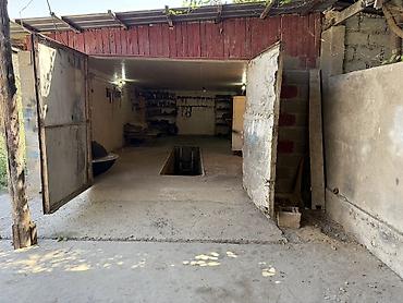 домики бишкек: Продаю дом большой ж/м Ала-Тоо 1 газ свет канализация участок 5 соток — 4
