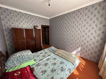 Uzunmüddətli kirayə mənzillər: Həzi aslanov metrosunun çıxışında,9 mərtəbənin,4-cü mərtəbəsində,2 — 7