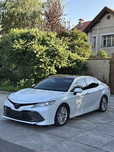 12000: Toyota Camry: 2018 г., 2.5 л, Автомат, Бензин, Седан — 1