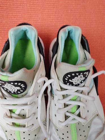 skechers beograd: NIKE HUARACHE RUN I patike broj 40, kao br 39 Duzina unutrasnjeg — 3