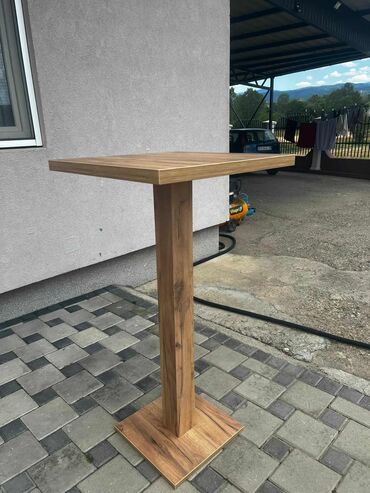 iznajmljivanje stolova beograd: 07. Barski stolovi tabla 60x60 visina po.zelji,na slici je 105 cm