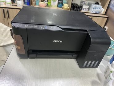 Принтеры: Принтер Epson цветной отличном состоянии