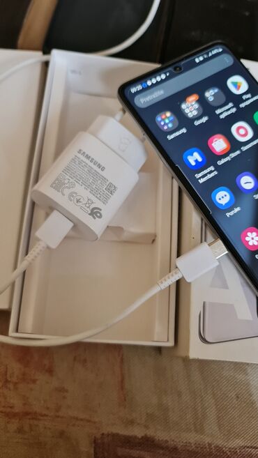 Samsung: Samsung Galaxy A71, 128 GB, bоја - Bela, Dual SIM — 5