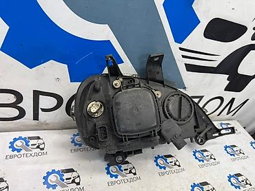 Передние фары: Передняя правая фара Mercedes-Benz 2003 г., Б/у, Оригинал, Германия — 7