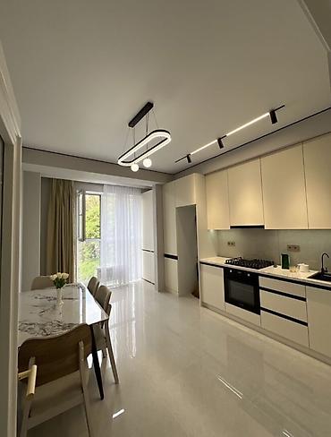 brk group: 3 комнаты, 77 м², Азия Молл Элитка, 5 этаж, Дизайнерский ремонт — 1
