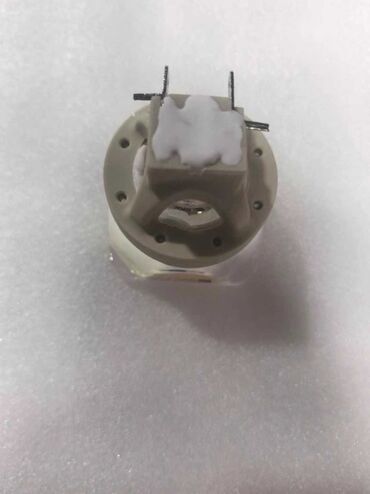 Proyektorlar: Yeni Proyektor Epson, Ödənişli çatdırılma — 45