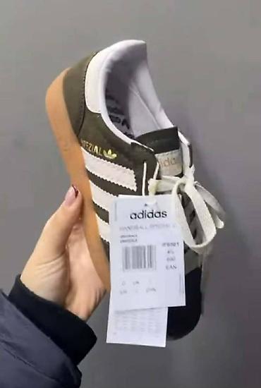 nike tn 35: Adidas spezial patike NOVO

Novo
Brojevi 36 do 40

fb Moja Kupovina 1 — 5