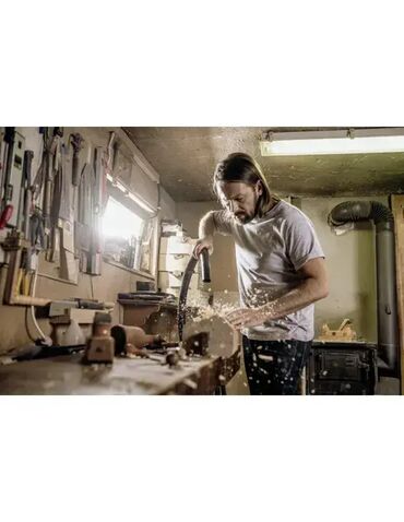 Klasični usisivači: Specifikacija : Usisna snaga : 200 Air wattsZapremina kese/posude : 17 — 14