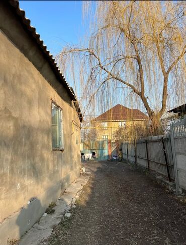 жер уй ош шаары: Дом, 70 м², 4 комнаты, Агентство недвижимости, Старый ремонт