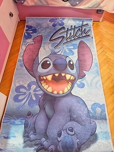 kroton cvece: Tepih stitch
Dimenzije: 140x80cm

Cena: 1600 din — 1