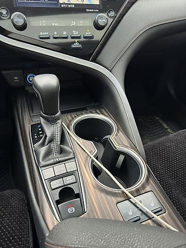 Продажа авто: Toyota Camry: 2018 г., Вариатор, Гибрид, Седан — 7
