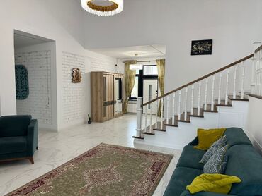 аренда посещения: 500 м², 8 комнат, Парковка, Забор, огорожен