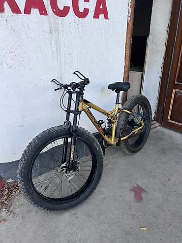 Фэтбайк GREENBIKE (алюминиевый маунтин-байк с широкими колесами)