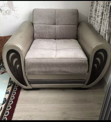 диван раскладной с 2 креслами: Цвет - Бежевый, Б/у