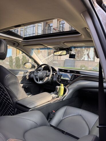 Toyota: Toyota Camry: 2018 г., 2.5 л, Автомат, Гибрид, Седан — 10