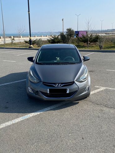 goyercin berde: Hyundai Elantra: 1.8 l | 2013 il Sedan