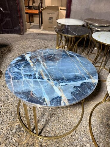 Masalar: Jurnal masası, Açılmayan, Şüşə, Yumru masa — 10