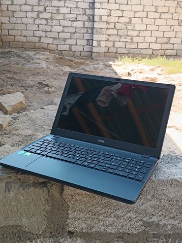 ucuz notebook fiyatları: İşlənmiş Acer 15 ", Intel Core i7, 512 GB, Ünvandan götürmə