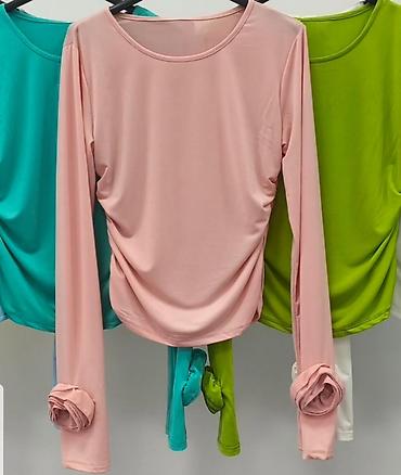 massimo dutti baletanke: Bluza sa elastinom i ruzama na rukavima. Kajsija,crna — 1