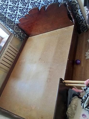 bunk bed: Двуспальная кровать, Б/у, Каркас без матраса, длина - 210 см — 1
