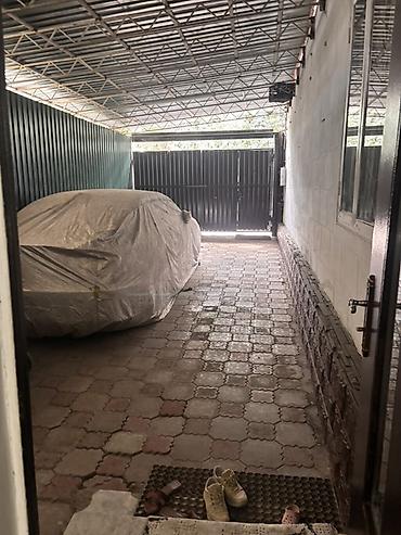 Продажа коттеджей и домов: 6 комнат, 106 м², 5 соток, Бишкек, ул. Калык Акиева Собственник — 24