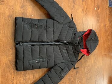 черные мужские куртки: Куртка XL (EU 42), цвет - Черный