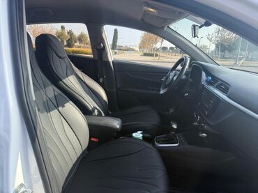 Kia: Kia Rio: 1.4 l | 2021 il Krossover — 4