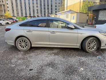 меняю дом на авто: Hyundai Sonata: 2018 г., 2 л, Автомат, Газ, Седан