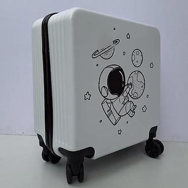 Rančevi, torbe i koferi: Dečji kofer na točkiće – motiv astronauta - Kompaktni kabinski kofer — 7