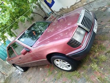 mersedes disk teker: Mercedes-Benz 230: 2.3 l | 1992 il Sedan