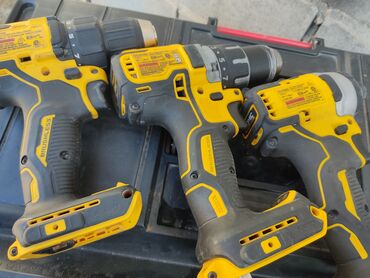 бу шурупаверт: Два шуруповёрт DeWALT один импакт кажда работают отлина без шёточный