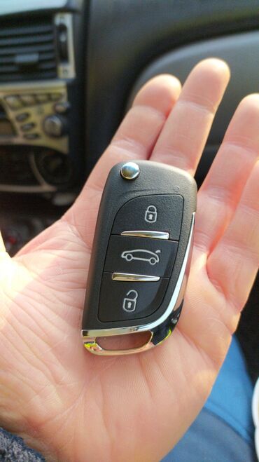 СТО, ремонт транспорта: Изготовление всех видов ключей Чип Смарт адаптация слетевщих блоков — 17