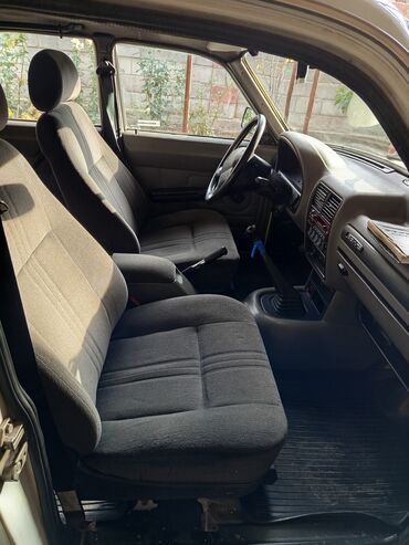 авто в рассрочку электромобиль: ГАЗ 3110: 1998 г., 2.4 л, Механика, Бензин, Седан