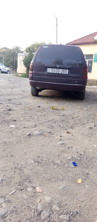 Opel: Opel Astra: 1.7 l | 1992 il 151515 km Universal — 5