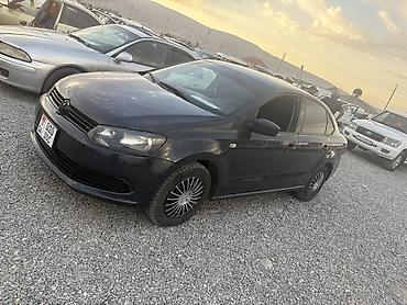 rota grid: Volkswagen Polo: 2011 г., 1.6 л, Механика, Бензин, Седан — 2