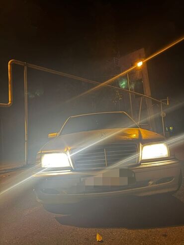 Mercedes-Benz: Salam. Maşin şəxsidir. İline göre yaxşı vəziyyətdədir. Şəkildən də — 14