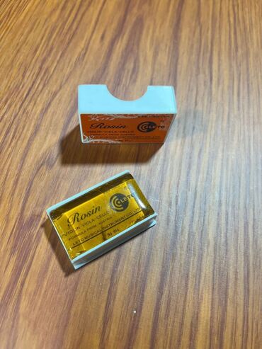 Kanifol: Skripka, viola və violonçel kimi simli alətlər üçün nəzərdə tutulmuş — 24