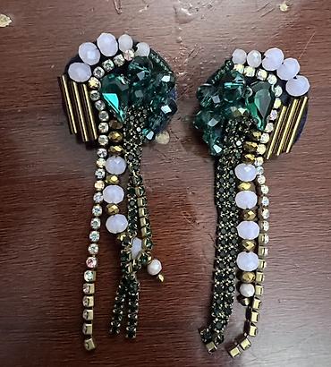 Aksesuarlar: Boho/etnik üslubda parlaq aksesuar dəsti Məhsul tərkibi: - Kütləvi — 8