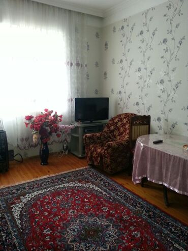 Həyət evləri və villaların satışı: Binəqədi qəs. 2 otaqlı, 65 kv. m, Kredit yoxdur, Orta təmir