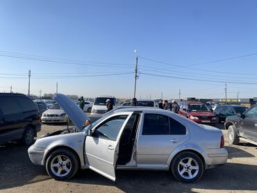 купить шины бу в бишкеке: Volkswagen Bora: 2000 г., 2 л, Механика, Бензин, Седан