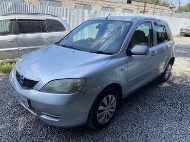 Легковой транспорт: Mazda Demio: 2003 г., 1.3 л, Автомат, Бензин, Хэтчбэк